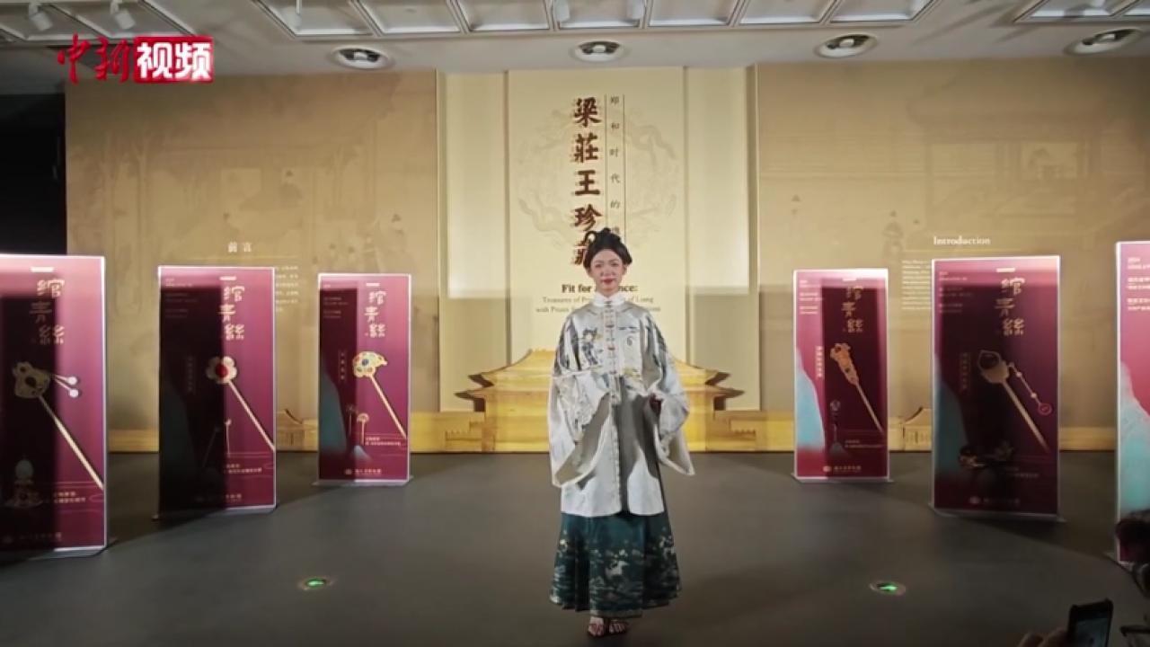 梁庄王珍藏展走红 湖北省博上新文创展“国潮范”-中新网