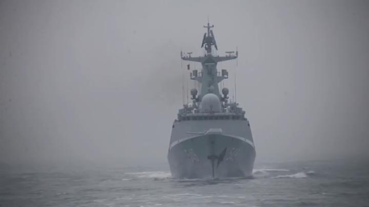 东部战区海军3艘舰艇实战化训练上演“攻守道”