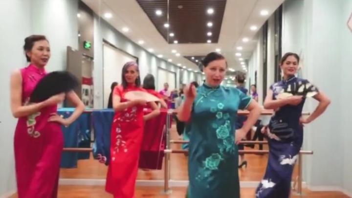 上海“洋姐姐”们的花样中国年