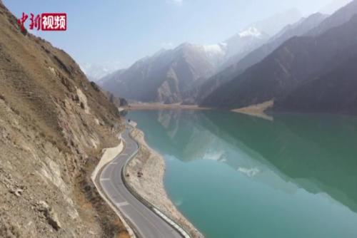 “新疆最美网红公路”通车