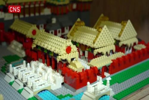 Epic LEGO Forbidden City uses over 80,000 bricks and took over 700 hours to  design & build! - The Brothers Brick