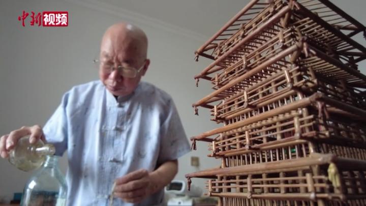 古稀老人用竹棍造十四运会场馆模型