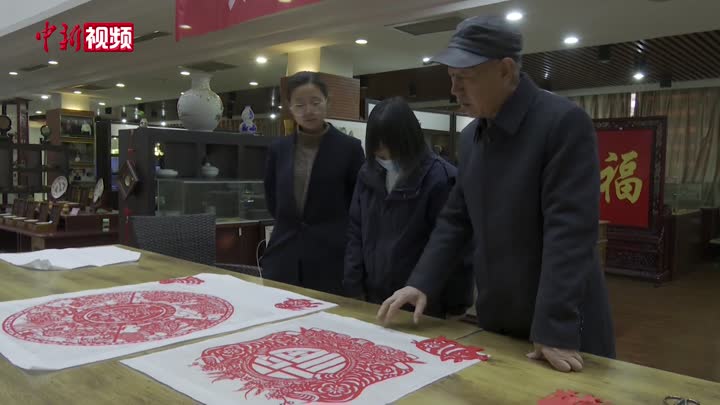 山西长治：66岁剪纸艺人 23年“剪”出一座艺术馆
