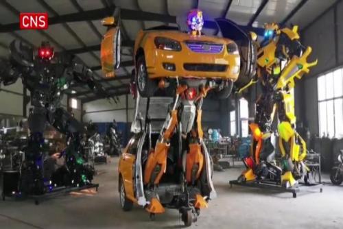 Transformers made from used materials stun netizens