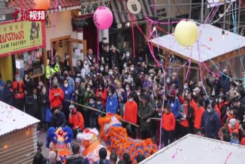 纽约民众聚集唐人街欢庆新春