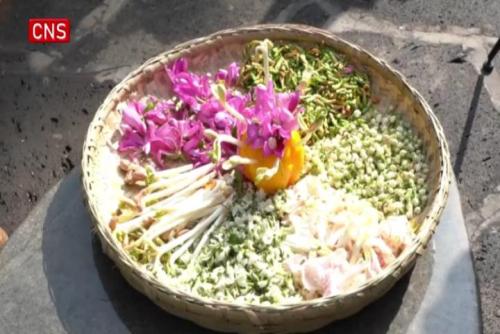 Yunnan animals treated with flower feast