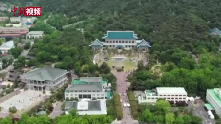 韩国青瓦台两馆对公众开放 总统官邸后续将开放