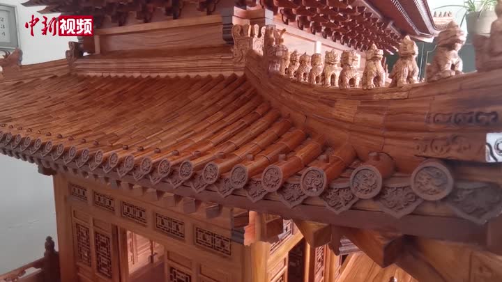 吉林木匠研究十余载造出榫卯结构古建筑作品
