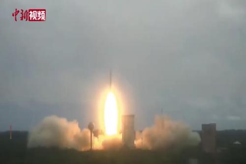 欧洲“织女星-C”运载火箭成功首飞