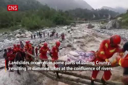 Rescue continues in quake-hit Sichuan