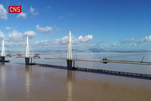 Jinhai bridge connected in Guangdong