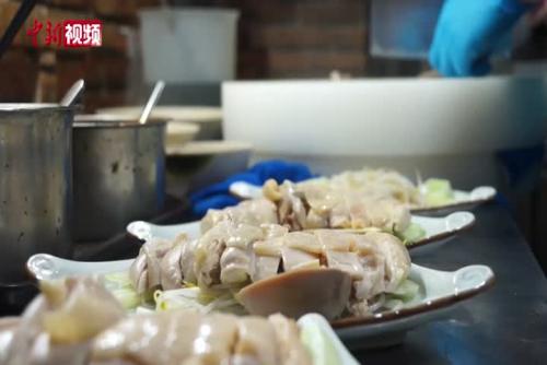 大马华人因美食结缘中国妻子 夫妻广西开风味餐厅