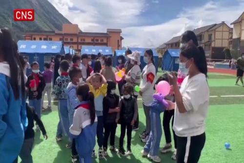 Daily life of teachers and students in earthquake-hit Luding County