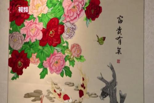 河北景县艺人几十道工序纯手工制作布雕画