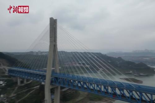 重庆明月峡长江大桥将迎通车