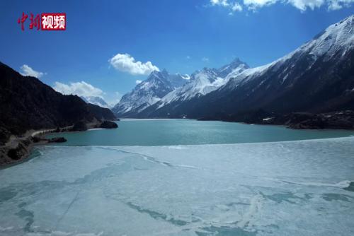 西藏然乌湖、来古冰川美如画
