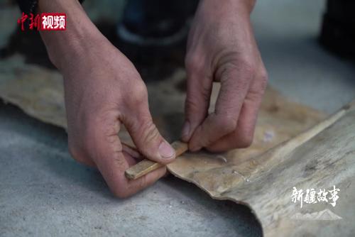 阿勒泰市：古老皮革编织出新生活