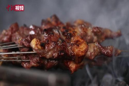 新疆1700年前烤肉就有專用的扇子？