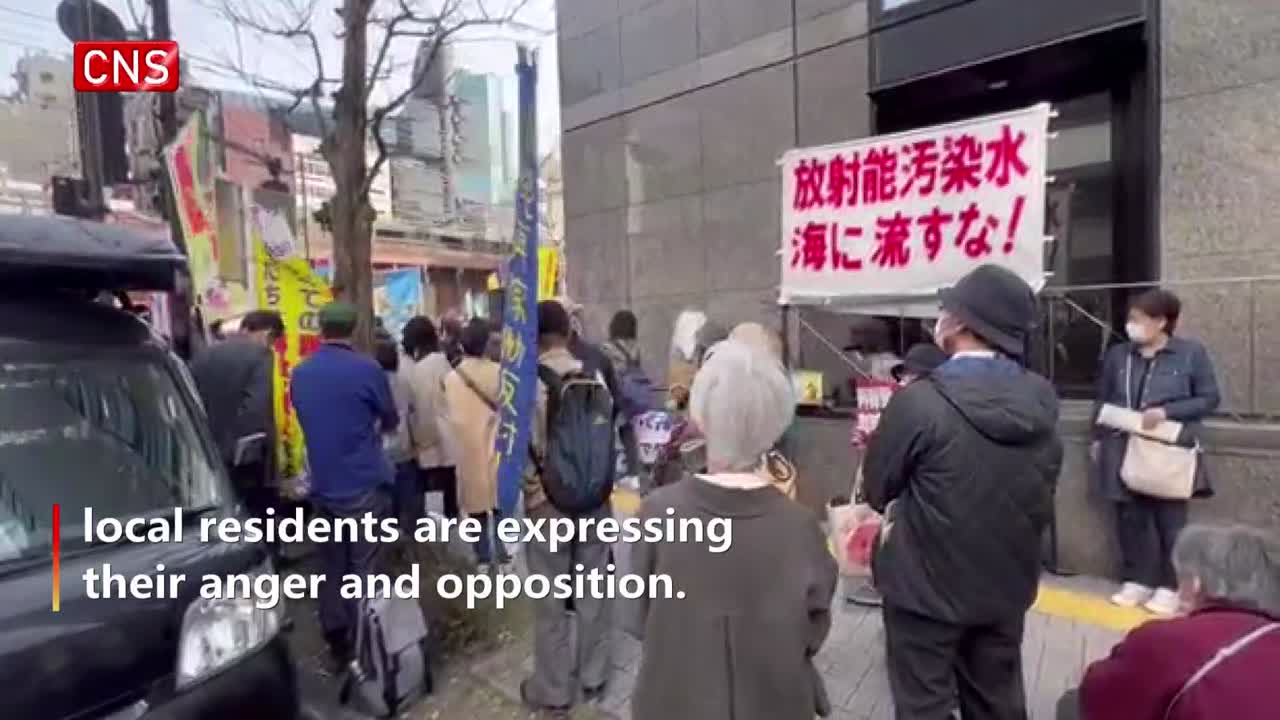Japanese people rally against dumping nuclear-contaminated wastewater into sea