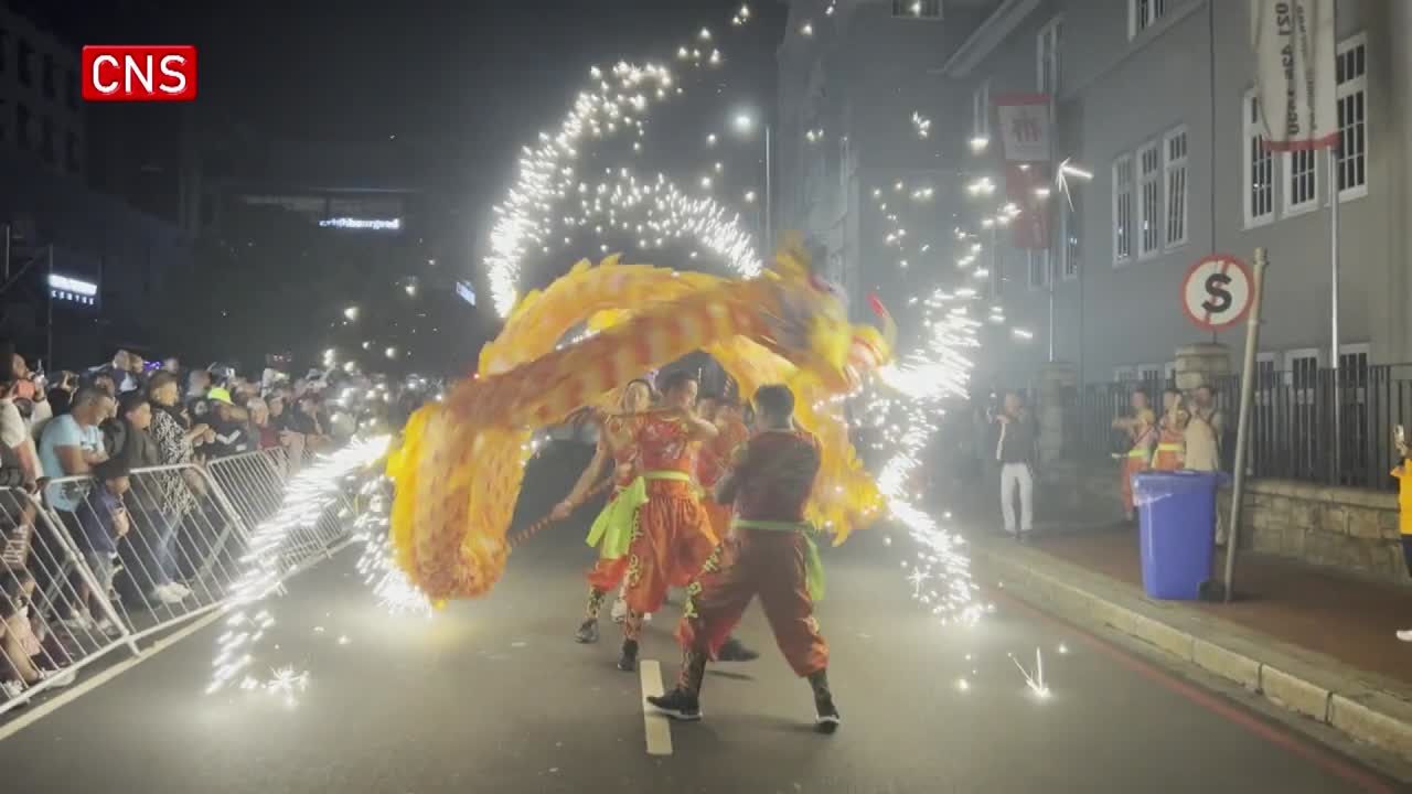 Chinese 'Fireworks Dragon' debuts at Cape Town Carnival