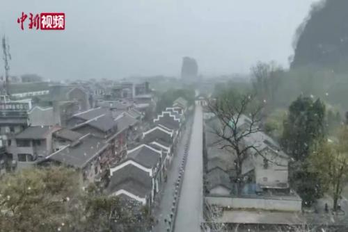 廣西桂林突降冰雹 將持續陰雨模式