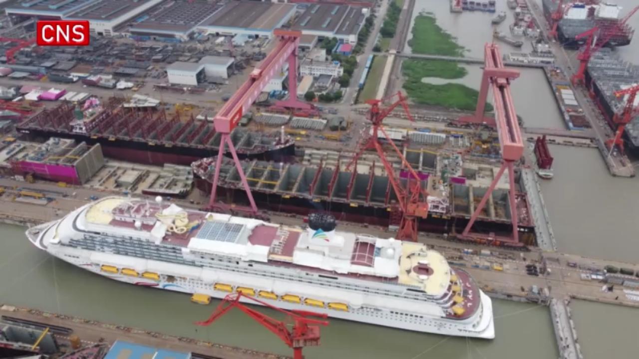 China's first home-built cruise ship conducts lifeboat release mechanism tests
