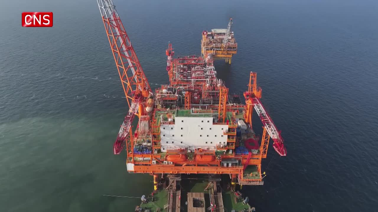 Central operating platform of an oilfield project in Bohai installed
