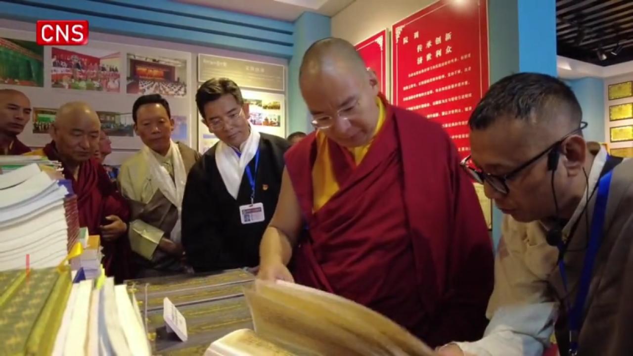 Panchen Rinpoche visits Tibetan hospital 