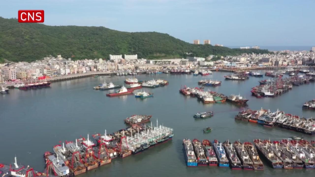 More than 900 fishing boats to set sail in South China Sea as ban lifted