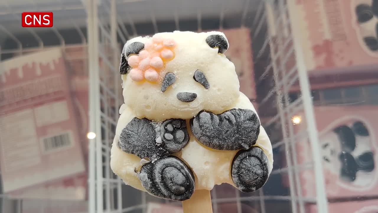 Chengdu rolls out ice cream bars in shape of panda Hua Hua