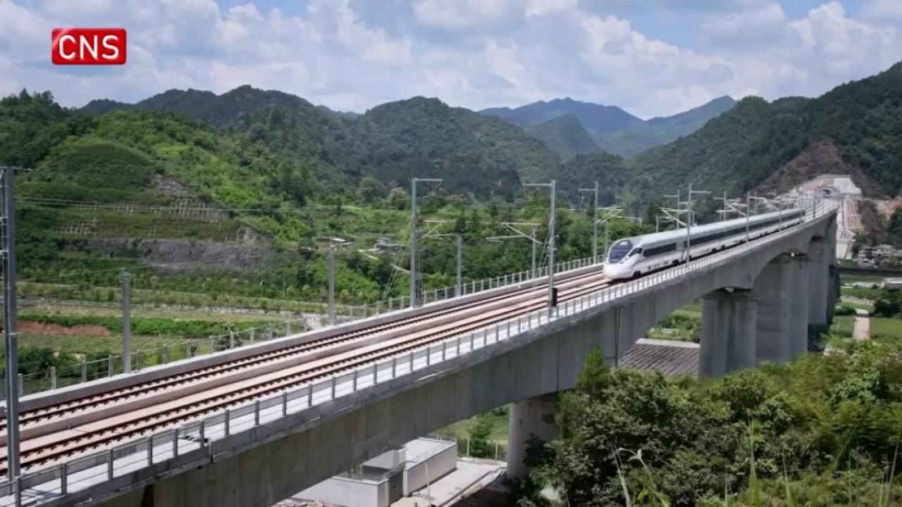 Guiyang-Nanning high-speed railway launches full-scale services
