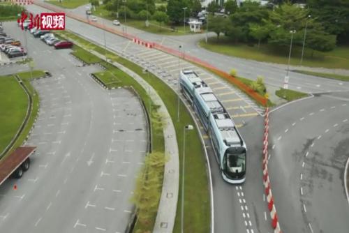 全球首列氢能源智轨电车在马来西亚试跑