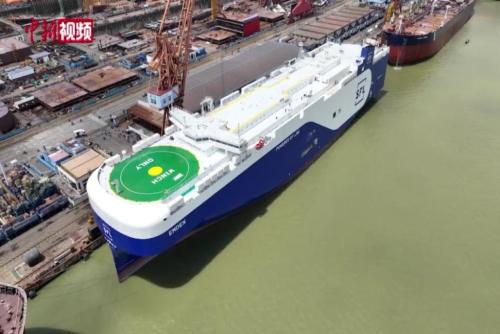 华南地区建造首艘双燃料汽车运输船交付
