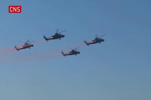 Cutting-edge helicopters perform 'ballet' at expo in Tianjin
