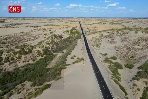 Inner Mongolia prevents and controls sand by building highways
