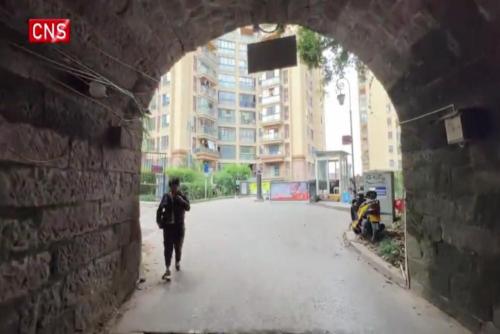 Going through a tunnel to get home: a visit to SW China's Chongqing