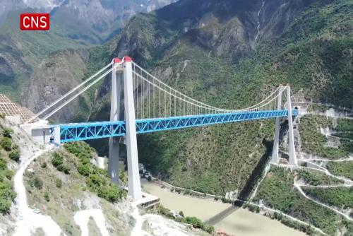 New railway links Lijiang, Shangri-la in southwest China