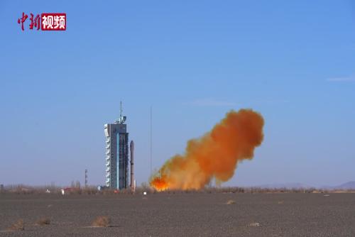 国产色区
中方成功发射埃及二号卫星