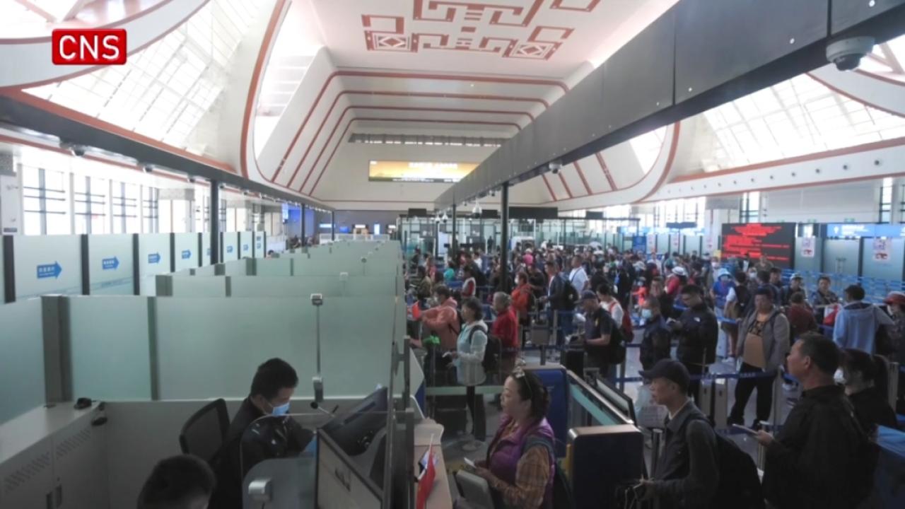 China-Laos Railway records over 100,000 cross-border passengers
