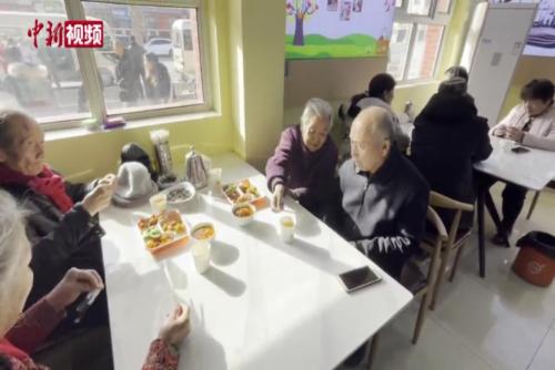 新疆社區食堂開啟“雙贏”模式