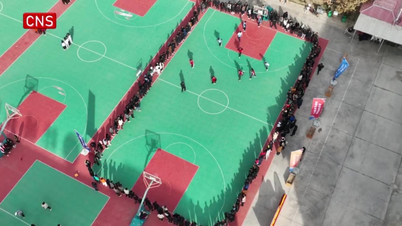 Village basketball competition adds vitality to small town in NW China's Xinjiang
