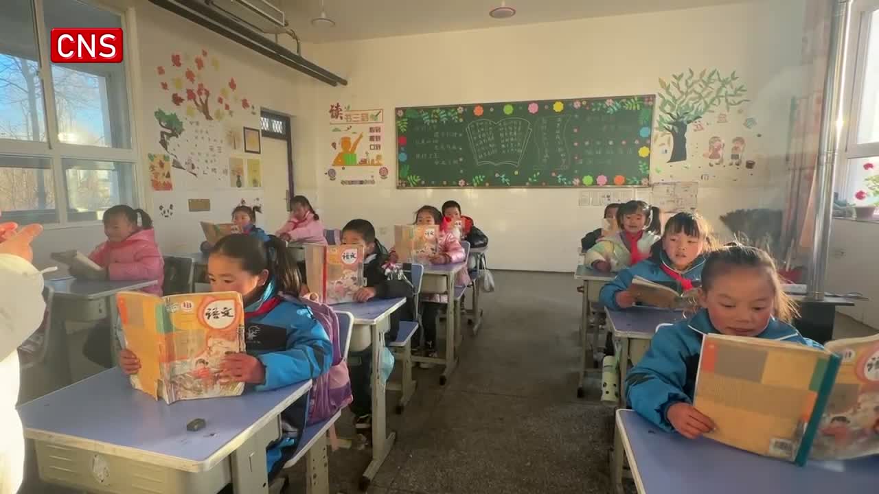 Classes resume in quake-hit Gansu