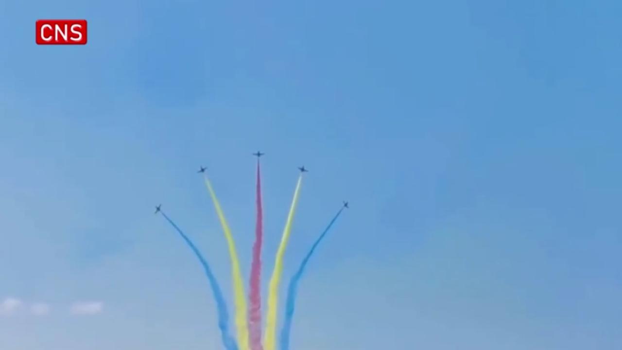 PLA Air Force's Red Falcon Aerobatic Team to perform in Laos