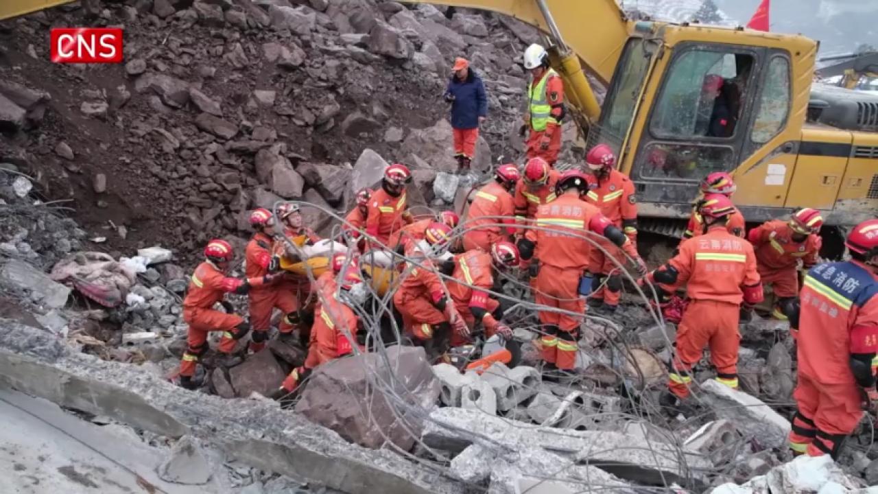 China races against time for landslide rescue work in Yunnan