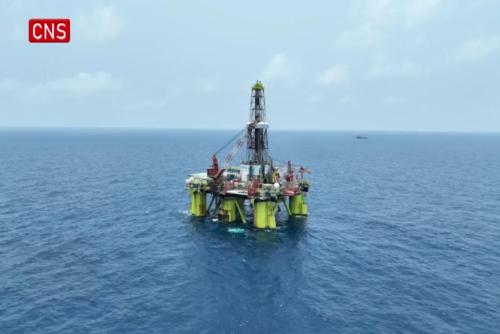 China discovers its first 100-mln-ton deep-water deep-play oilfield