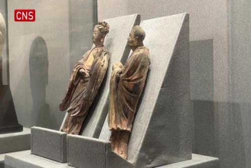 Taiwan Buddhist association donates 30 artifacts to Mainland