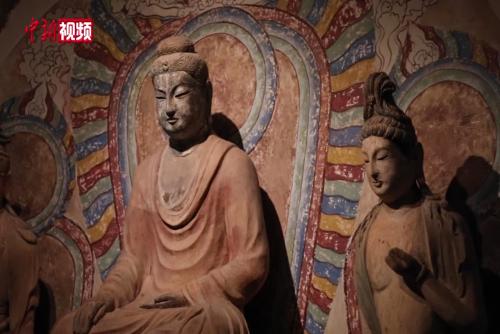 當佛陀穿上中式華彩衣，背后有多少“東西合璧”？