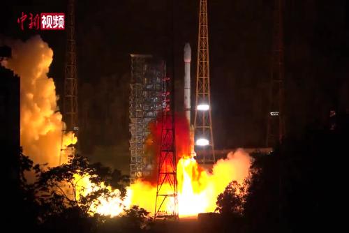 中国成功发射巴基斯坦多任务通信卫星