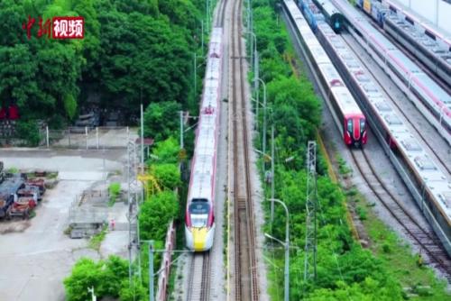 “中国造”马来西亚ETS3新型米轨动车组下线
