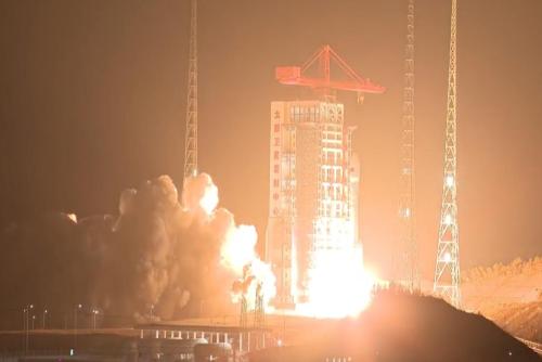 China launches new satellite group